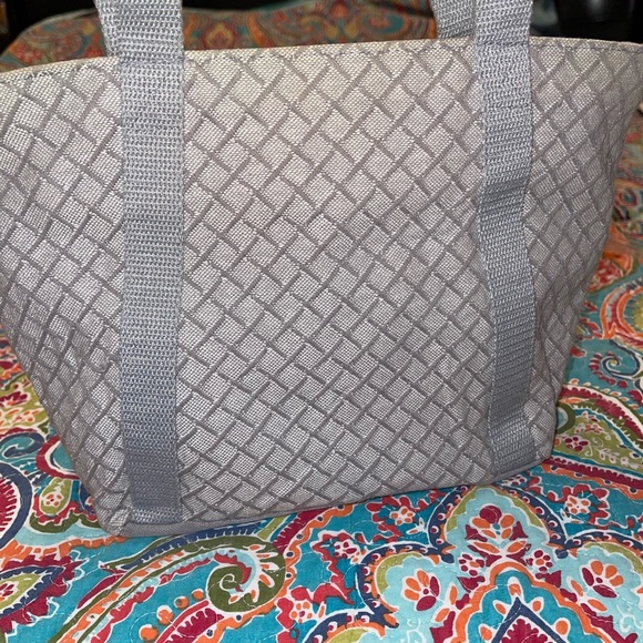 Elegant Gray Woven Tote Bag - Picture 1 of 9